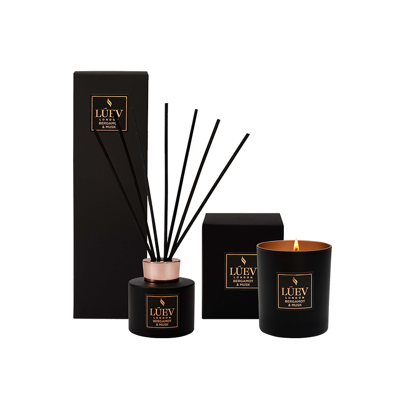 Bergamot and musk candle and diffusers fragrances 